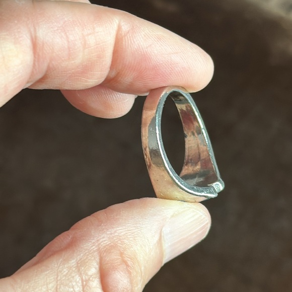 Sterling Turquoise Chips Flower Ring size 8 3/4” NOT Stamped. - Picture 5 of 9